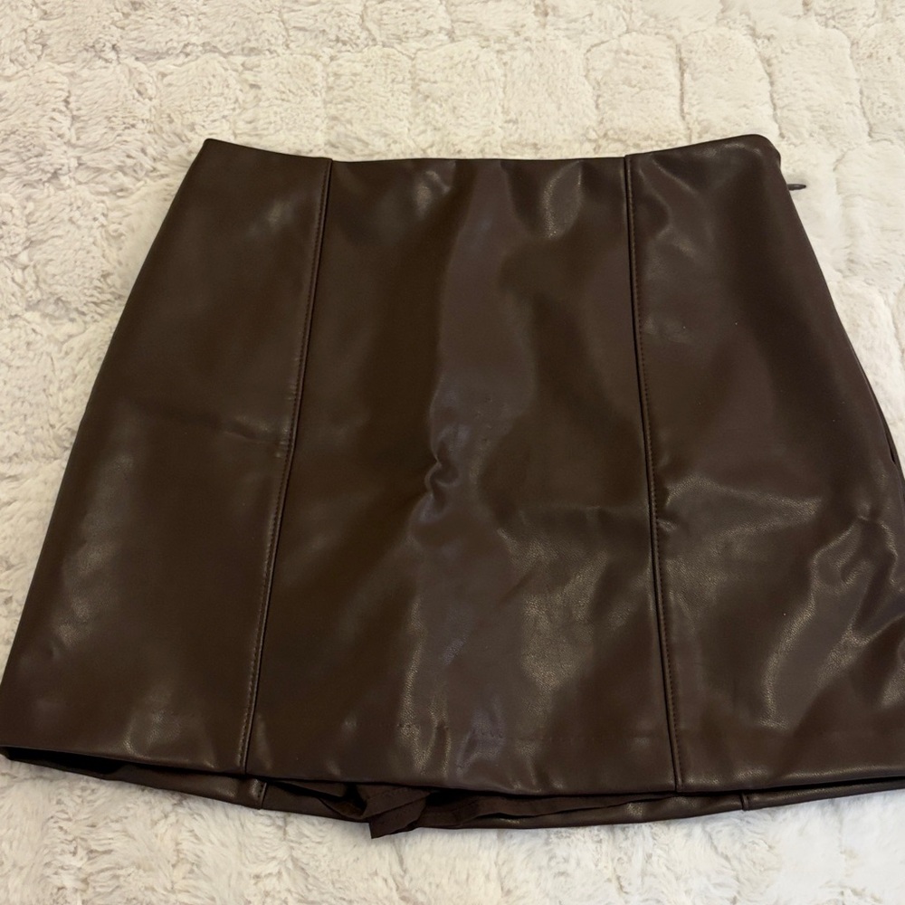 Abercrombie Scarlett Vegan Leather Skort